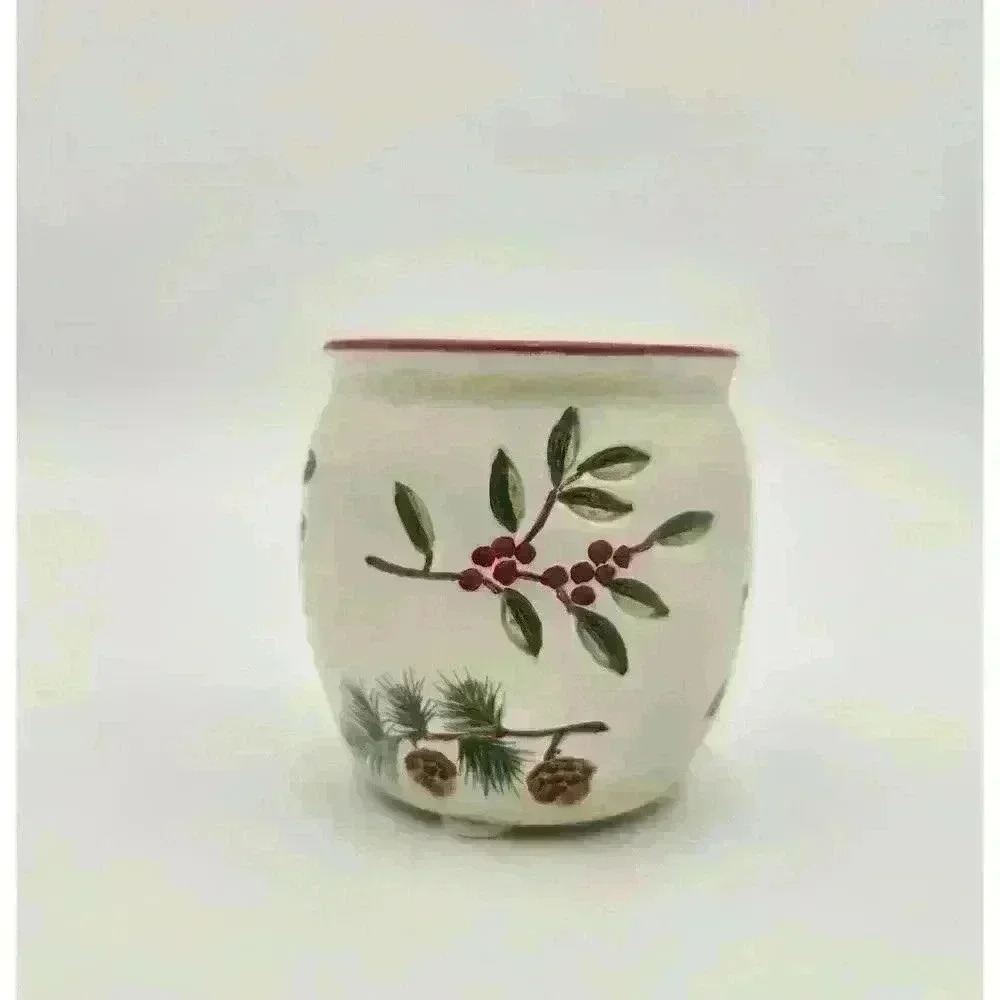 Holiday Votive/Tea Light Holder Mistletoe‎ Holly Pine Cones Festive Foliage